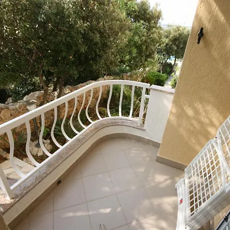 Apartamento By The Sea Mandre, Pag - 6386 *