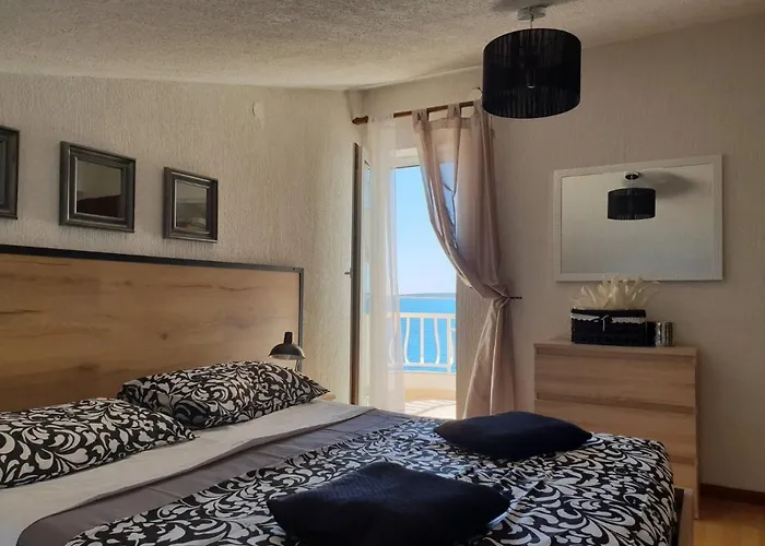 Apartman By The Sea Mandre, Pag - 6386 Kolan