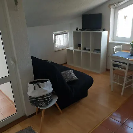 By The Sea Mandre, Pag - 6386 Apartment Kolan