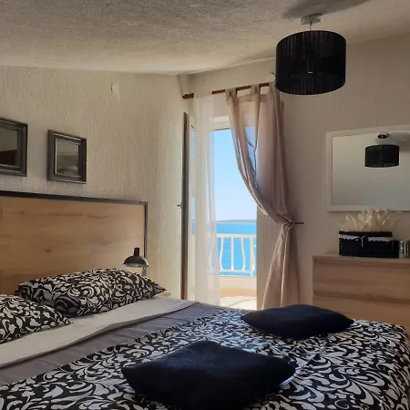 Апартаменты By The Sea Mandre, Pag - 6386 Колан