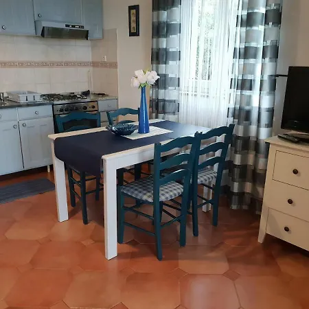Апартаменты By The Sea Mandre, Pag - 6386 Колан