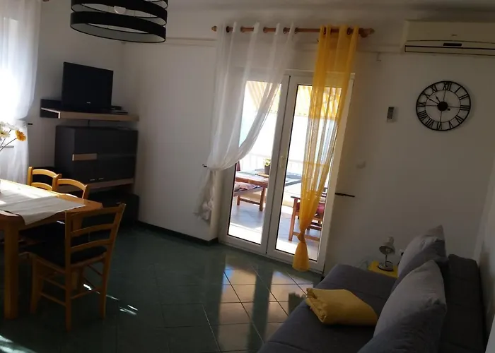 By The Sea Mandre, Pag - 6386 *